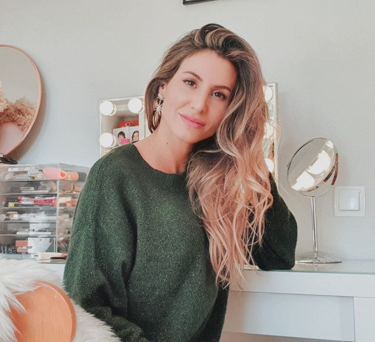 Mi opinión sobre Olaplex 3 y los demás. (Spoiler: ¡Los amo!) Mi opinión sobre Olaplex 3 y los demás. (Spoiler: ¡Los amo!)