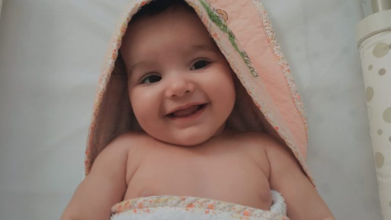 Cómo cuidar la piel de los niños en verano