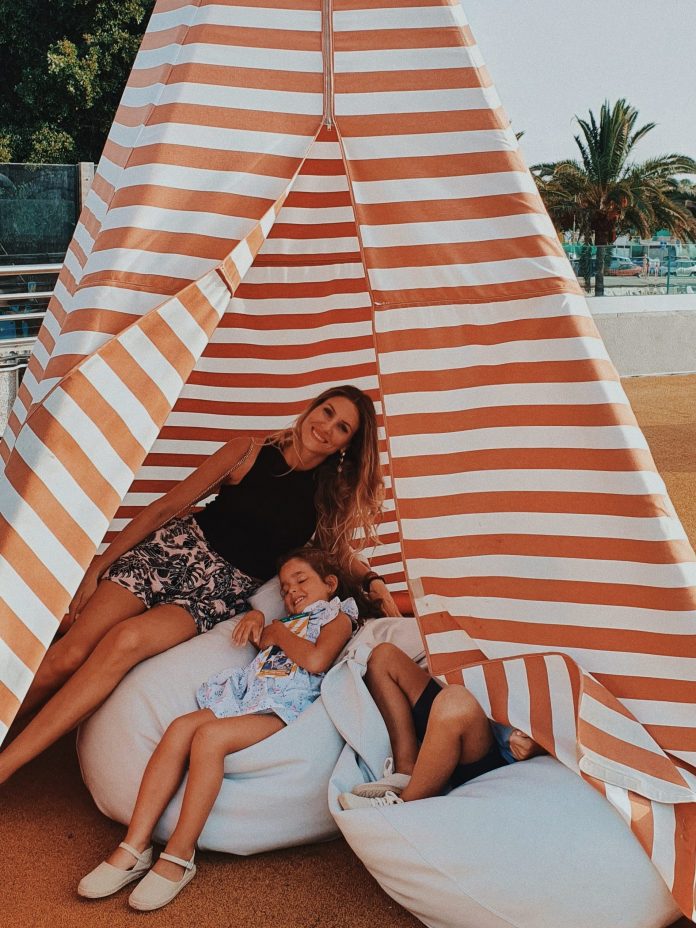 Preparación ante la vuelta al cole. Listas, organización, piojos, marcar la ropa, mochilas, tareas, desayunos y snacks.