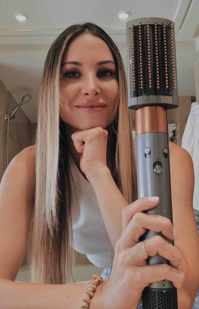 Dyson Airwrap Styler. Accesorios nuevo moldeador de pelo Dyson (cepillos, coanda, color, aire, rizos, ondas, fácil). ¿Merece la pena? Dyson Airwrap Styler. Accesorios nuevo moldeador de pelo Dyson (cepillos, coanda, color, aire, rizos, ondas, fácil). ¿Merece la pena?