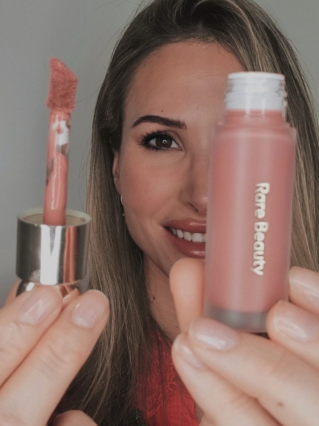 Blush Rare Beauty, el colorete líquido efecto buena cara Srta Palo