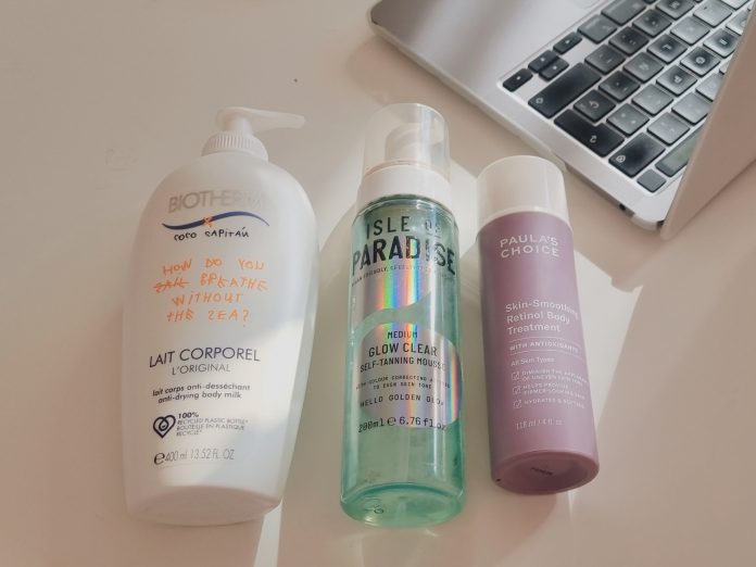 Cuerpo rutina. Productos de cuidado corporal de la piel, hidratación, retinol, antiedad y antienvejecimiento, luz LED.