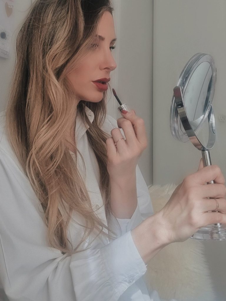 Después de mucho investigar, estos son para mí los mejores labiales líquidos permanentes, color duradero y una aplicación impecable.